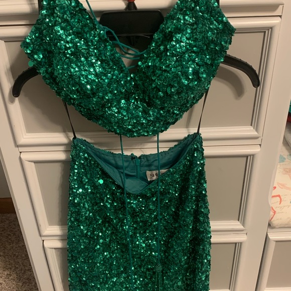 Sherri Hill 2 Piece Sequin Dress - perfect homecoming, prom, cocktail dress! - Picture 7 of 8